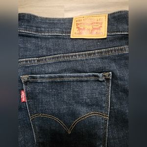 Levi's 711 Skinny